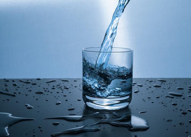 Nước là nhân tố cần thiết nhất tăng năng lượng cho cơ thể cho sĩ tử
